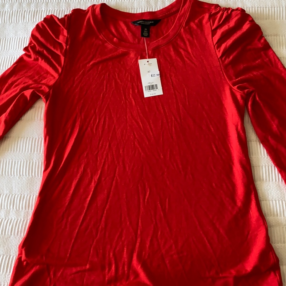 Banana republic NWT Red shirt